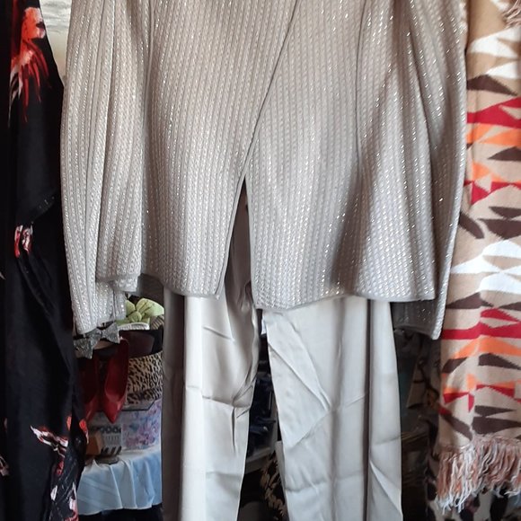 GIORGIO ARMANI CHAMPAGNE SUIT 2 PC GLITZ ELLEAGANZA EURO 38 GORGEOUS - Picture 7 of 7